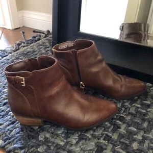 Dr. Scholls brown ankle-booties